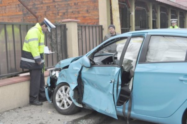 14 accidente rutiere la Constanţa, soldate cu 23 de răniţi